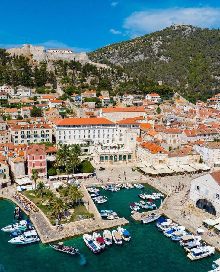 Apartments Green & Orange Hvar Town Exterior foto